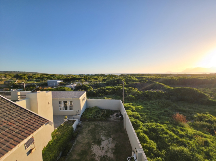5 Bedroom Property for Sale in Hawston Western Cape